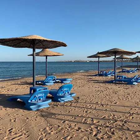 Luxury Cecelia Resort Hotel