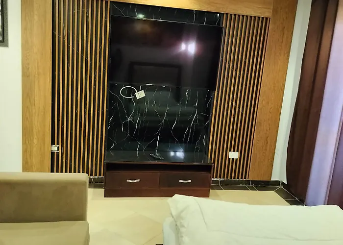 Luxury Cecelia Aparthotel *