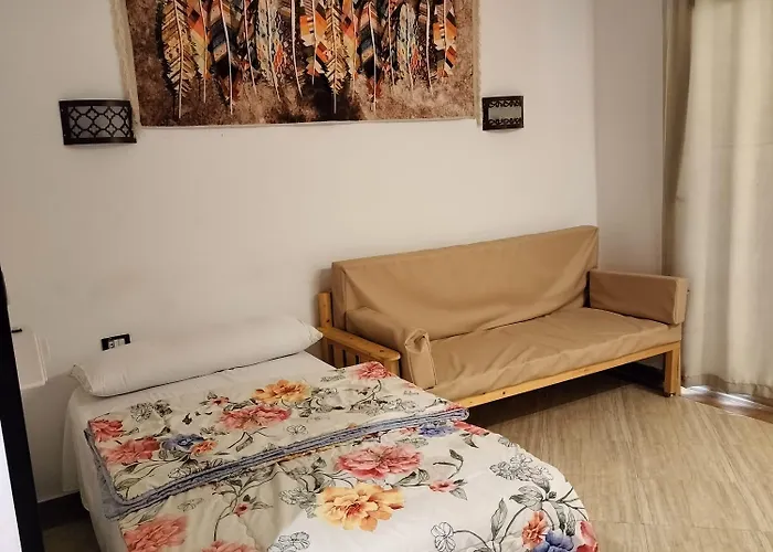 Luxury Cecelia Aparthotel